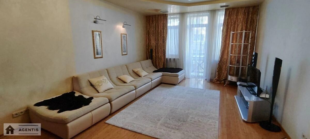 Apartment for rent. 4 rooms, 137 m², 3rd floor/8 floors. 15, Gusovskogo 15, Kyiv. 