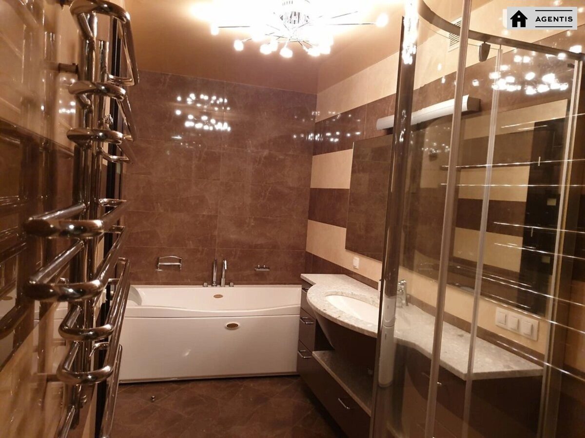 Здам квартиру 4 кімнати, 145 m², 17 пов./22 поверхи. 10, Раїси Окіпної вул., Київ. 