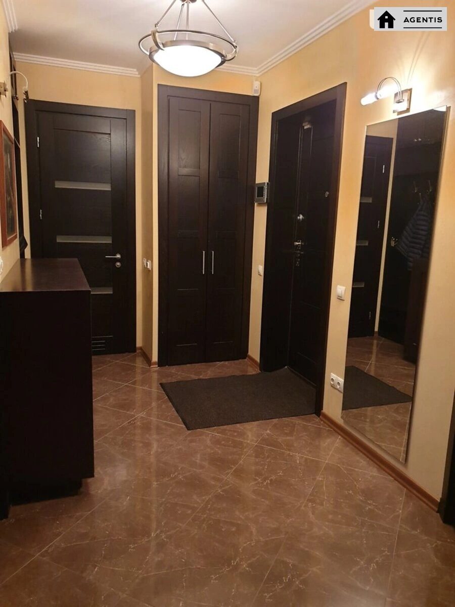 Здам квартиру 4 кімнати, 145 m², 17 пов./22 поверхи. 10, Раїси Окіпної вул., Київ. 