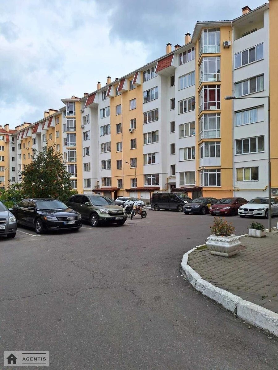 Apartment for rent. 2 rooms, 63 m², 5th floor/6 floors. 165, Rayduzhna , Sofiyivska Borshchahivka. 