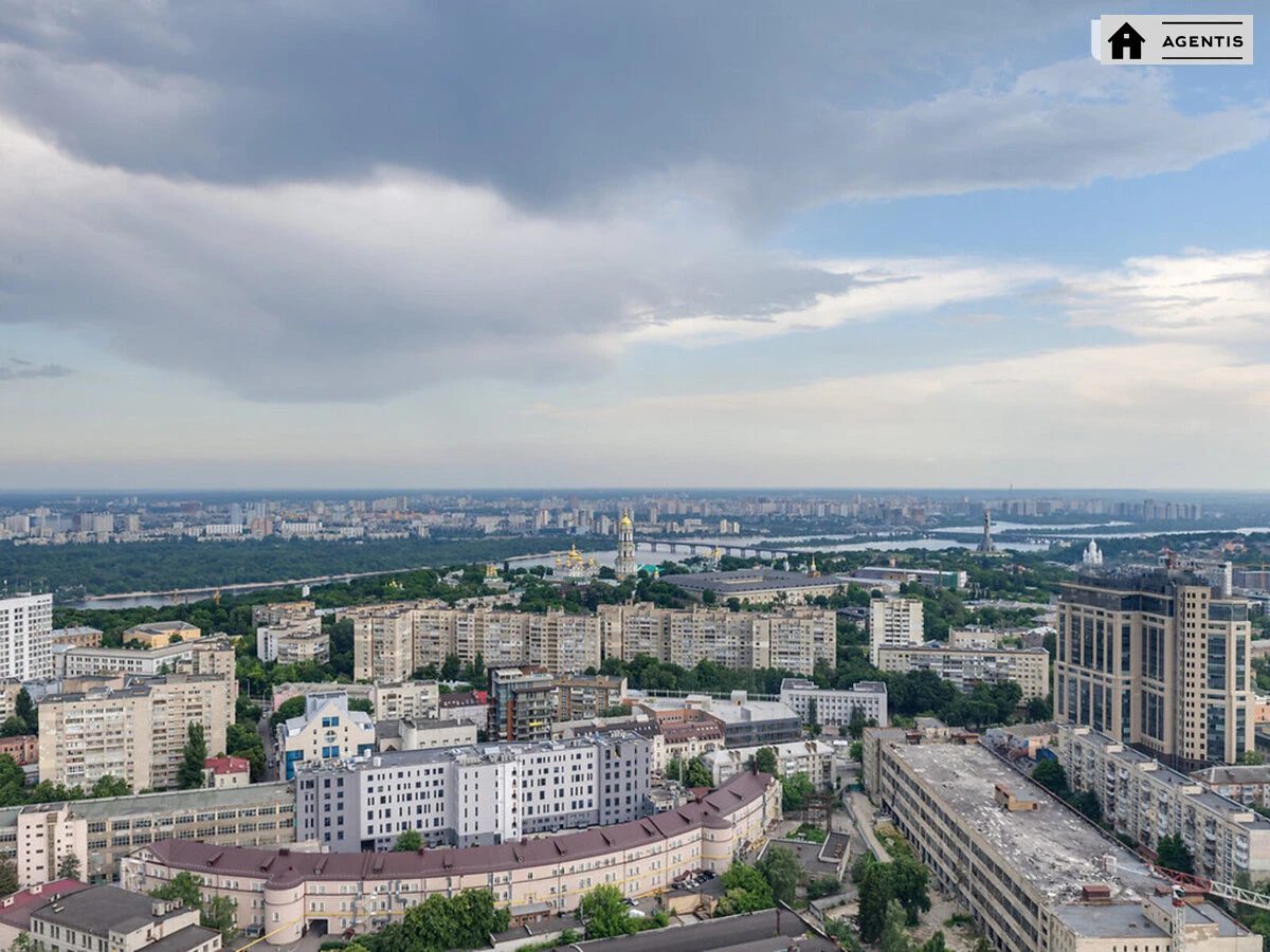 Здам квартиру. 3 rooms, 400 m², 44 floor/45 floors. 7, Кловський 7, Київ. 