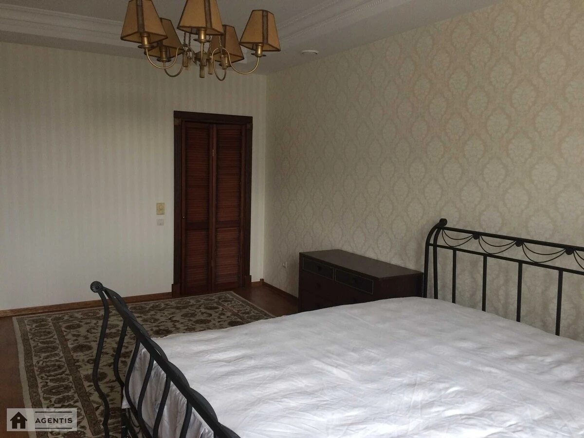 Apartment for rent. 3 rooms, 134 m², 11 floor/14 floors. 59, Zhylyanska 59, Kyiv. 