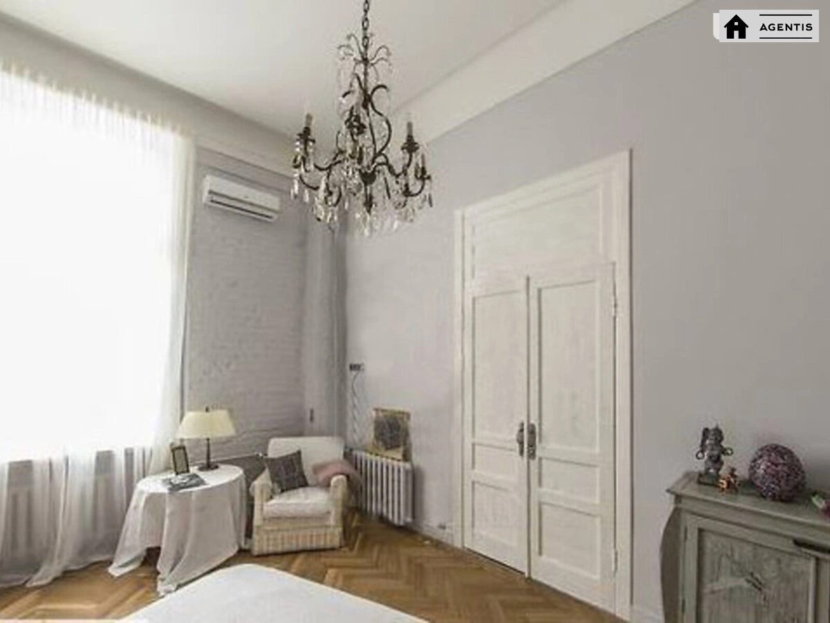 Apartment for rent. 2 rooms, 110 m², 2nd floor/5 floors. 25, Velyka Vaselkivska 25, Kyiv. 