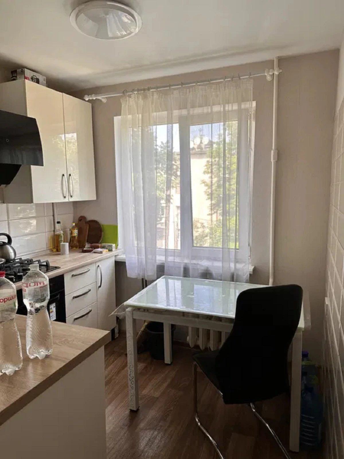 Продаж квартири. 3 rooms, 58 m², 4th floor/5 floors. 27, Петрова Генерала ул., Одеса. 