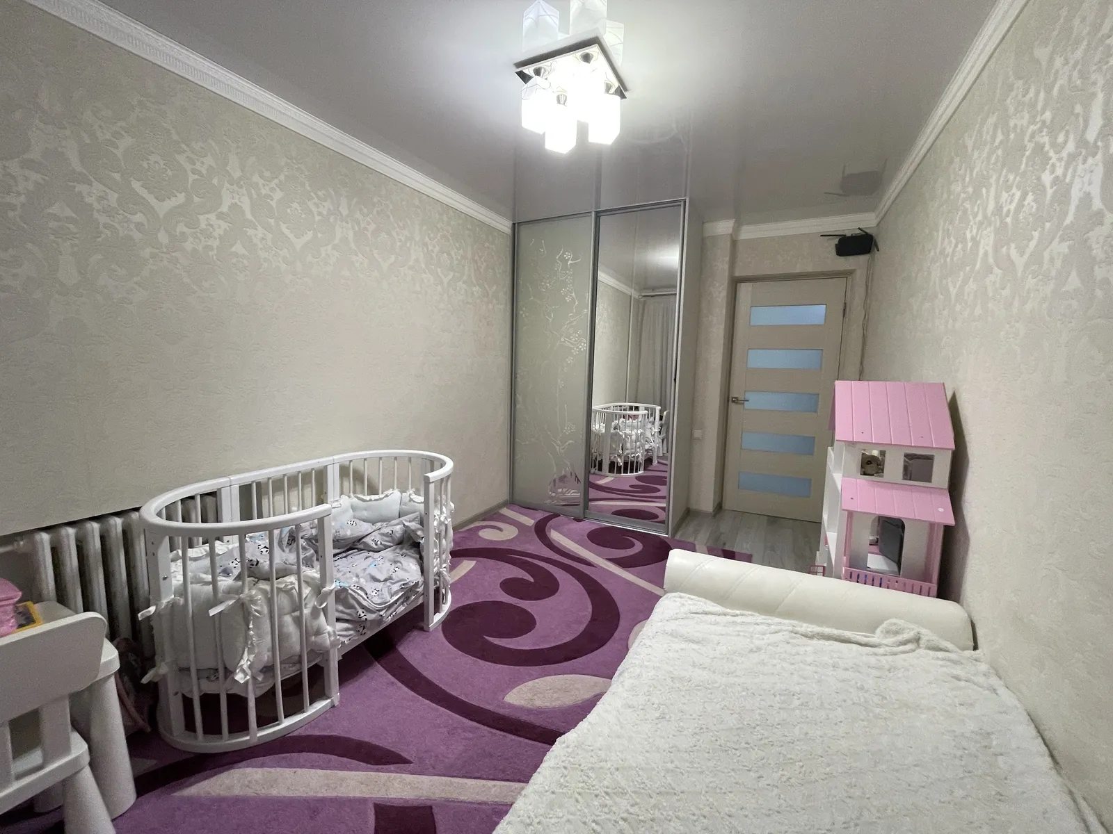 Apartments for sale. 3 rooms, 70 m², 6th floor/10 floors. Monastyrskoho A. vul., Ternopil. 