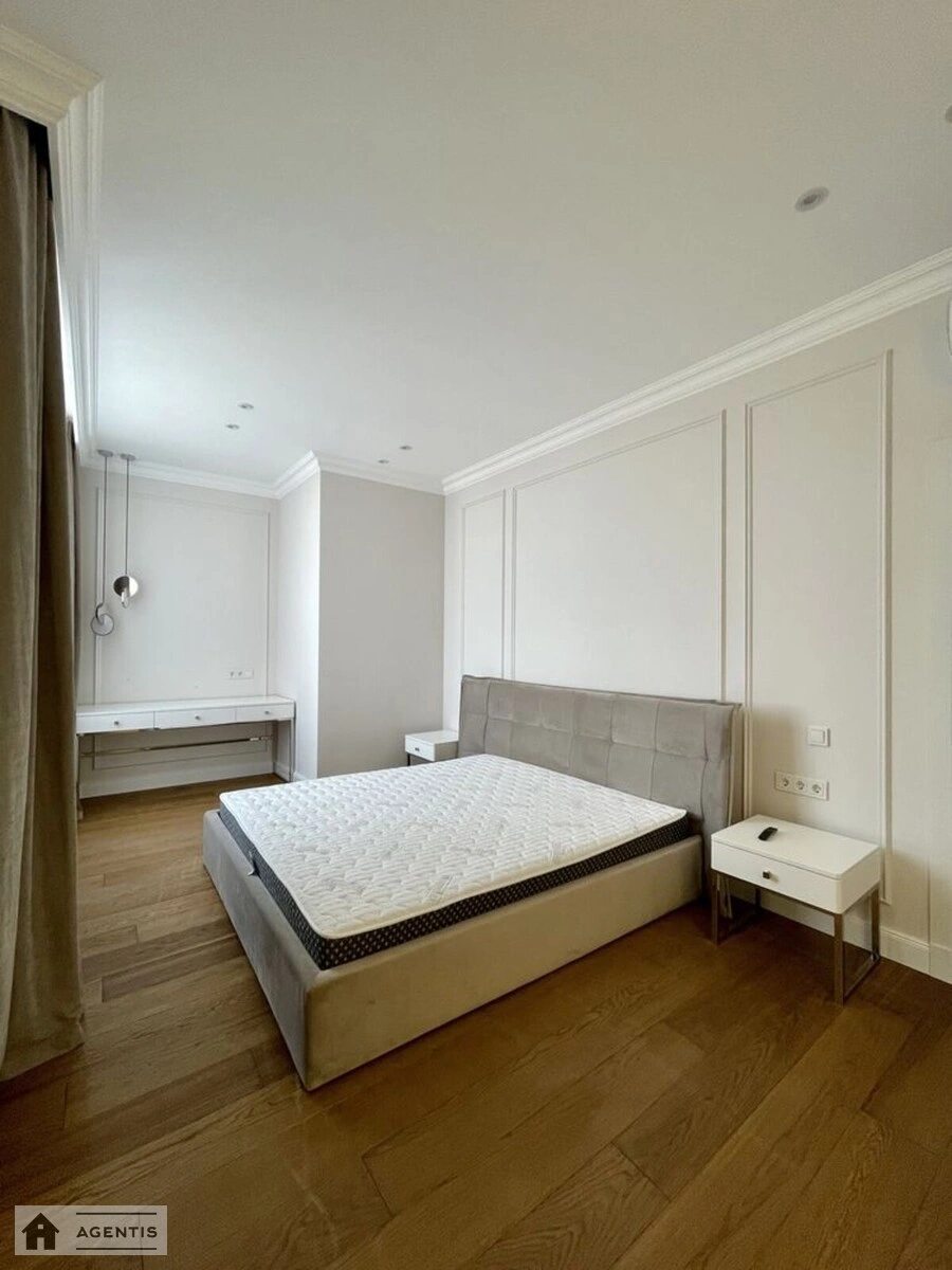 Apartment for rent. 4 rooms, 162 m², 16 floor/23 floors. 33, Demiyivska 33, Kyiv. 