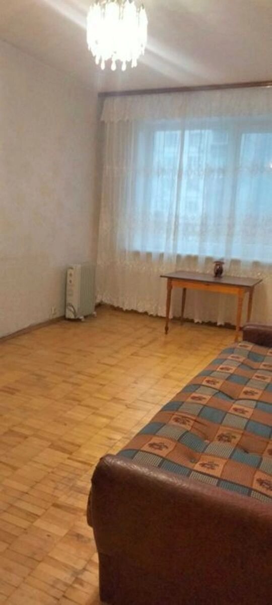 Продаж квартири. 1 room, 35 m², 5th floor/16 floors. 13, Мстислава Скрипника , Київ. 