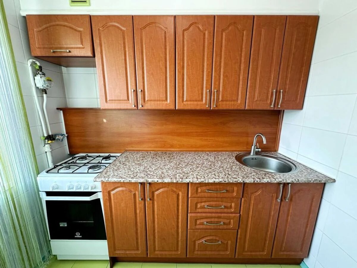 Apartments for sale. 1 room, 31 m², 5th floor/5 floors. 27, Vatslava Havela , Kyiv. 