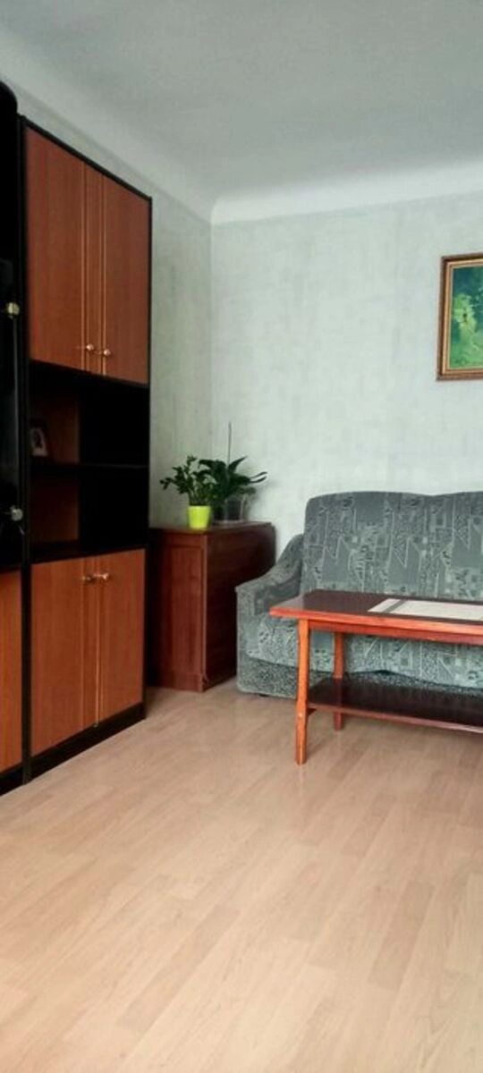 Apartments for sale. 2 rooms, 42 m², 4th floor/5 floors. 7, Ivana Nekhody , Kyiv. 