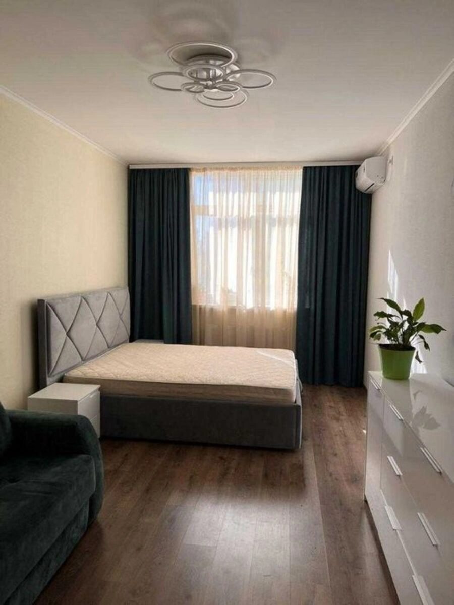 Apartments for sale. 1 room, 46 m², 4th floor/16 floors. 19, Akademika Kablukova , Kyiv. 