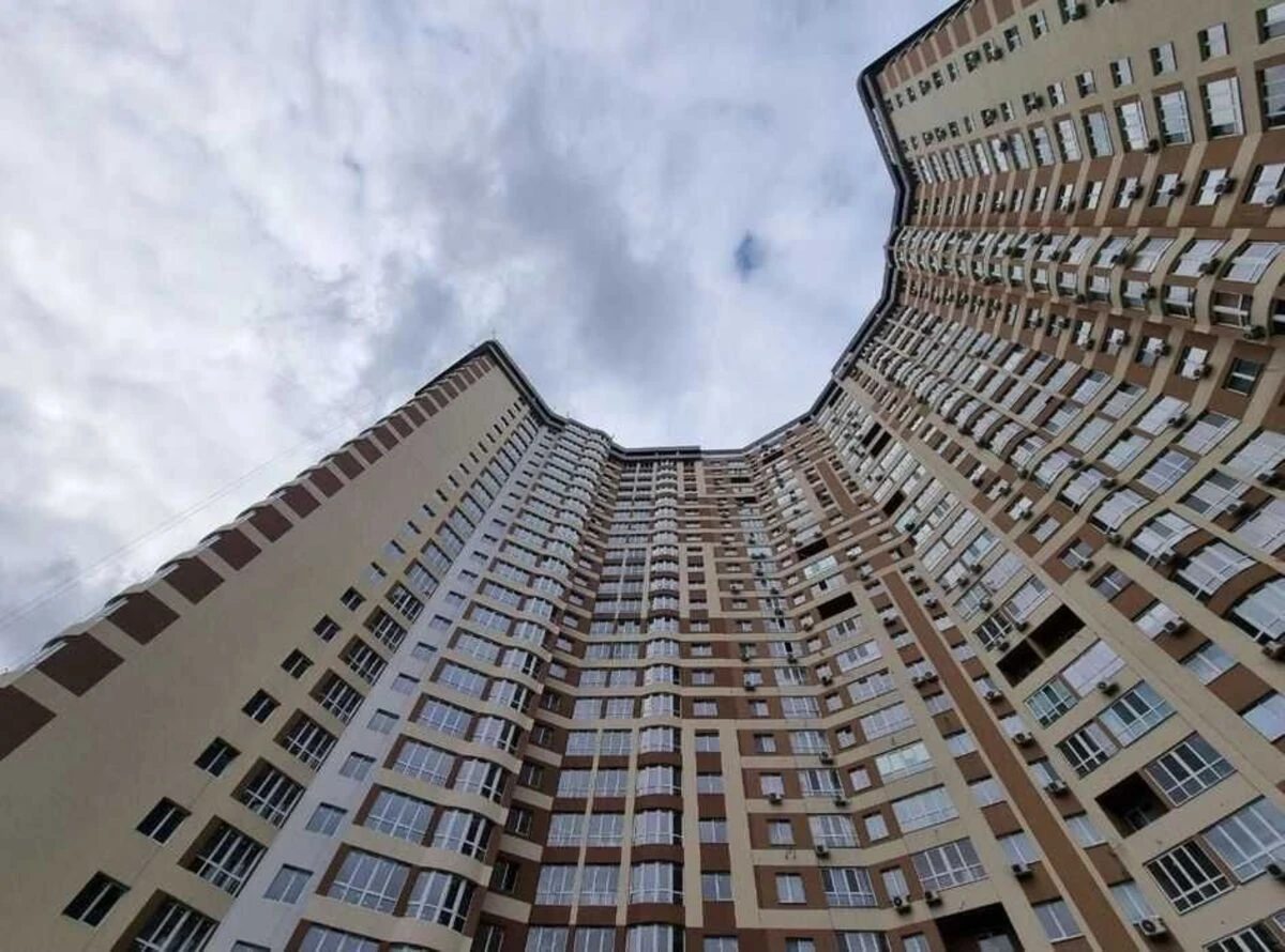 Продаж квартири. 2 rooms, 48 m², 11 floor/26 floors. 2, Новопольова 2, Київ. 
