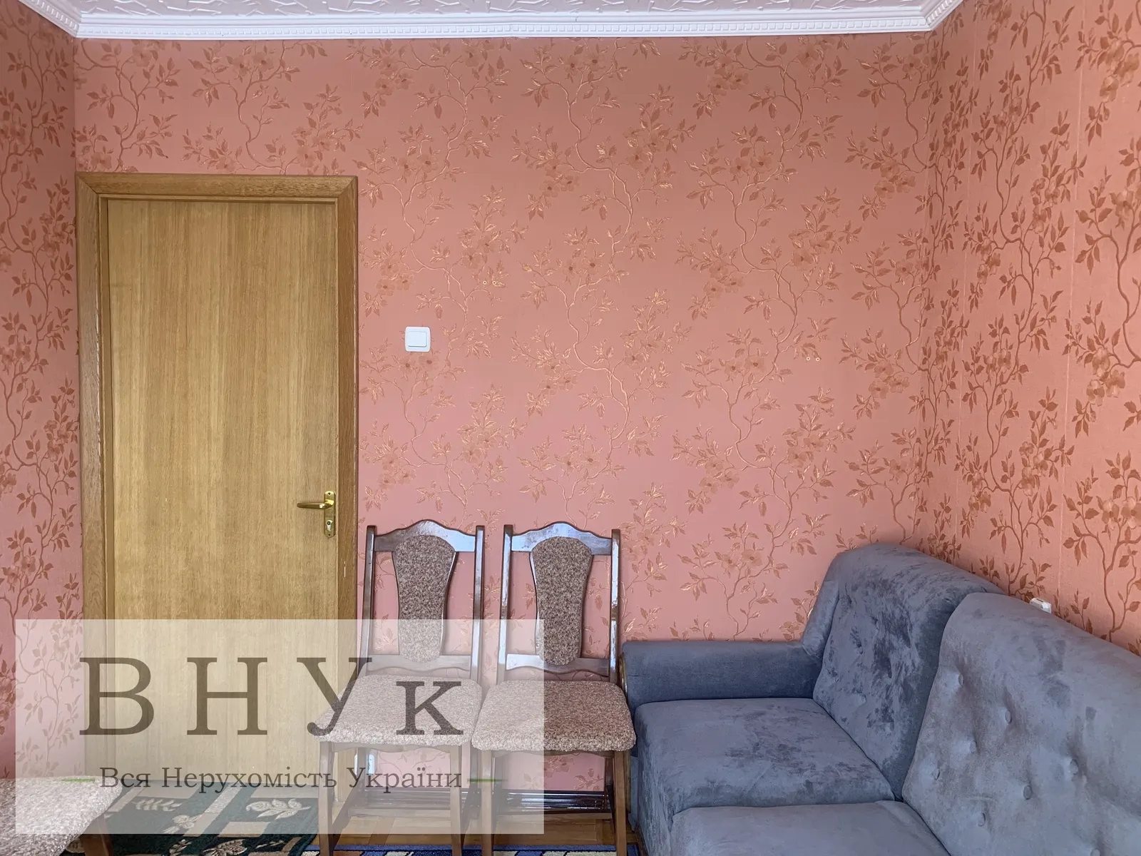 Apartments for sale. 3 rooms, 64 m², 6th floor/10 floors. Kurbasa L. vul., Ternopil. 