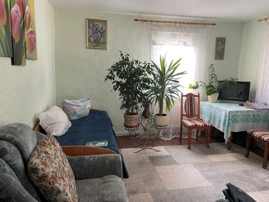 House for sale. 3 rooms, 80 m², 1 floor. Yerkivtsi. 