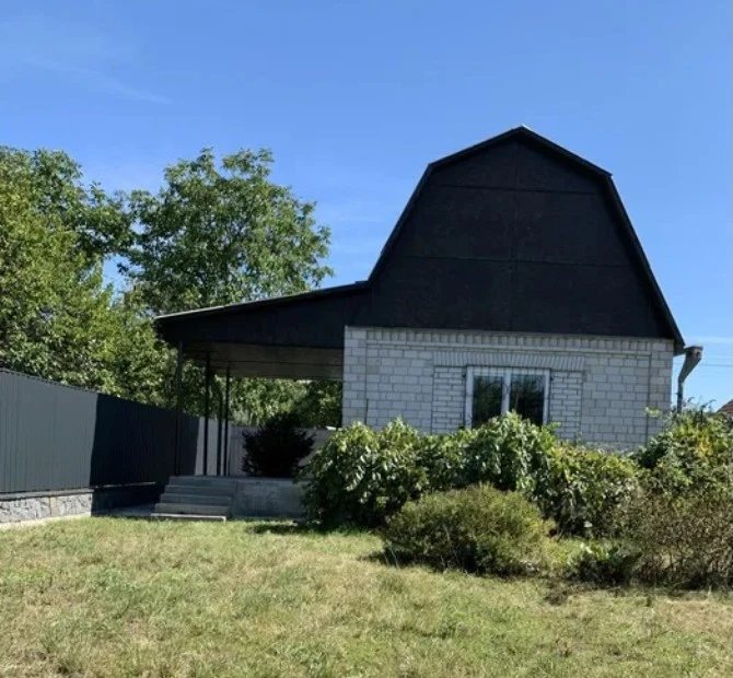 Summer cottage for sale. 2 rooms, 30 m², 1 floor. Teploenerhetykiv, Ukrayinka. 