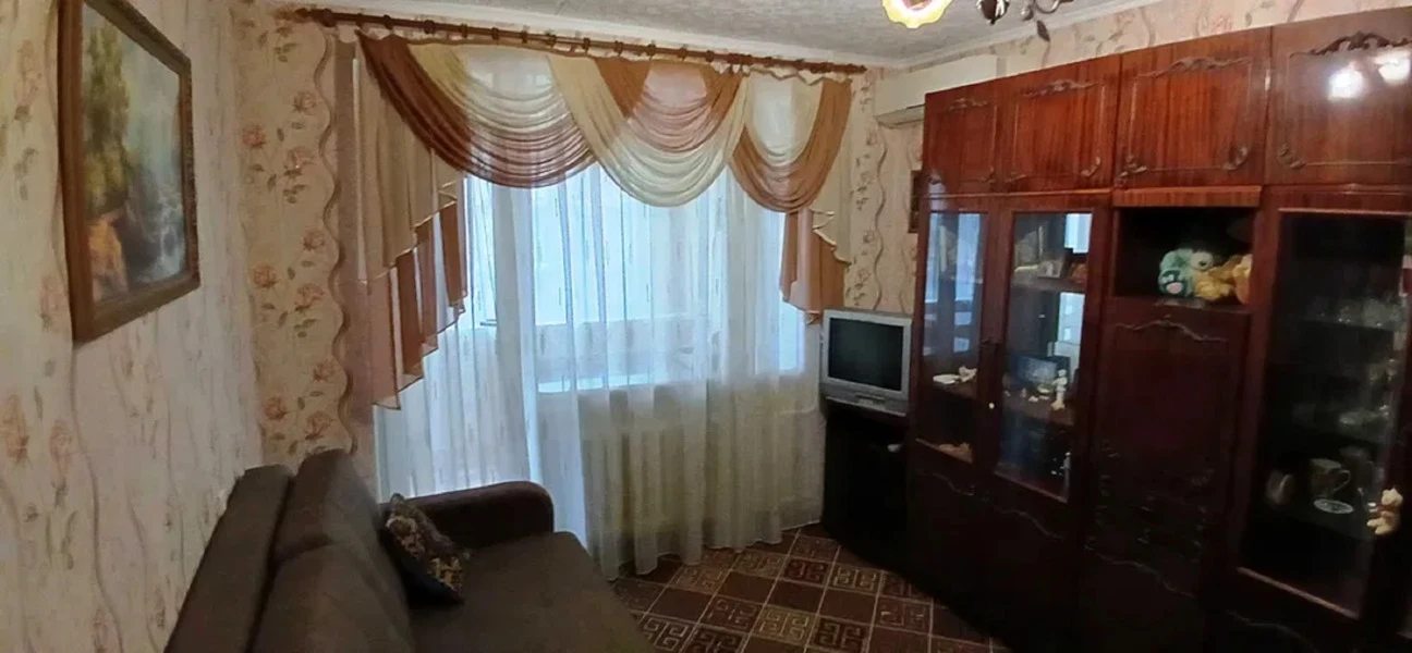 Продаж квартири. 1 room, 21 m², 3rd floor/9 floors. 17, Глушко Академика пр., Одеса. 