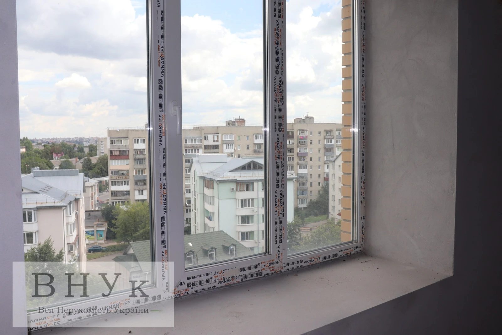 Apartments for sale. 1 room, 47 m², 4th floor/10 floors. 7, Luchakivskoho vul., Ternopil. 