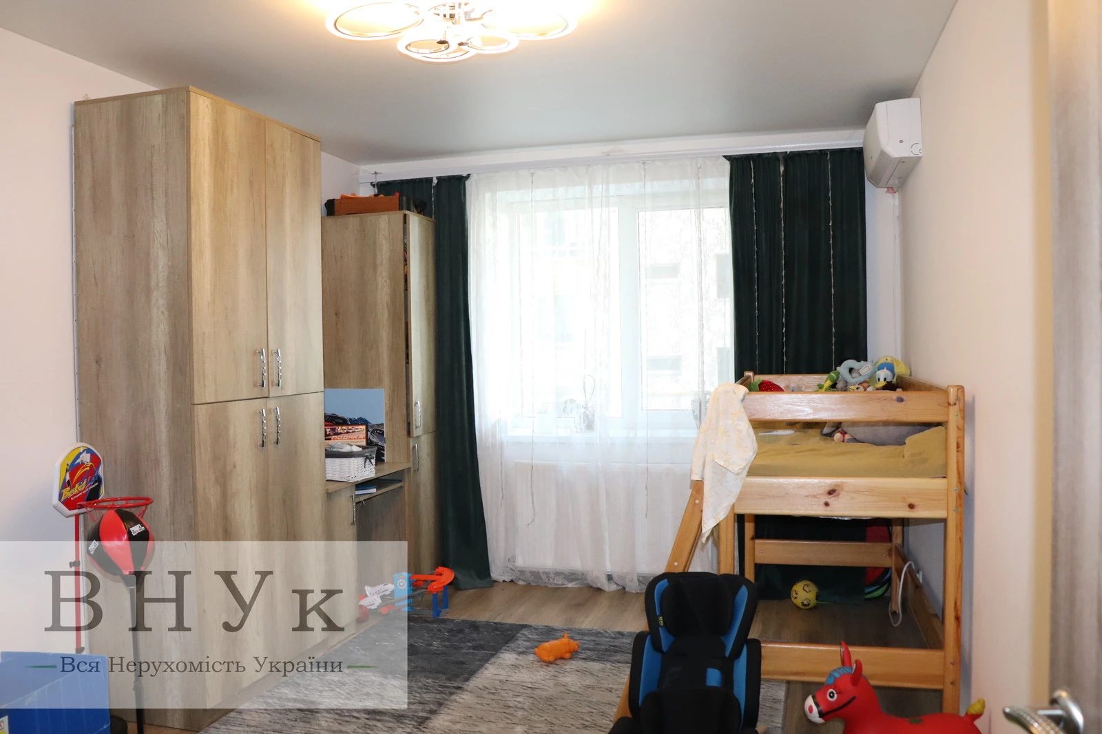 Продаж квартири. 1 room, 40 m², 2nd floor/10 floors. Микулинецька вул., Тернопіль. 