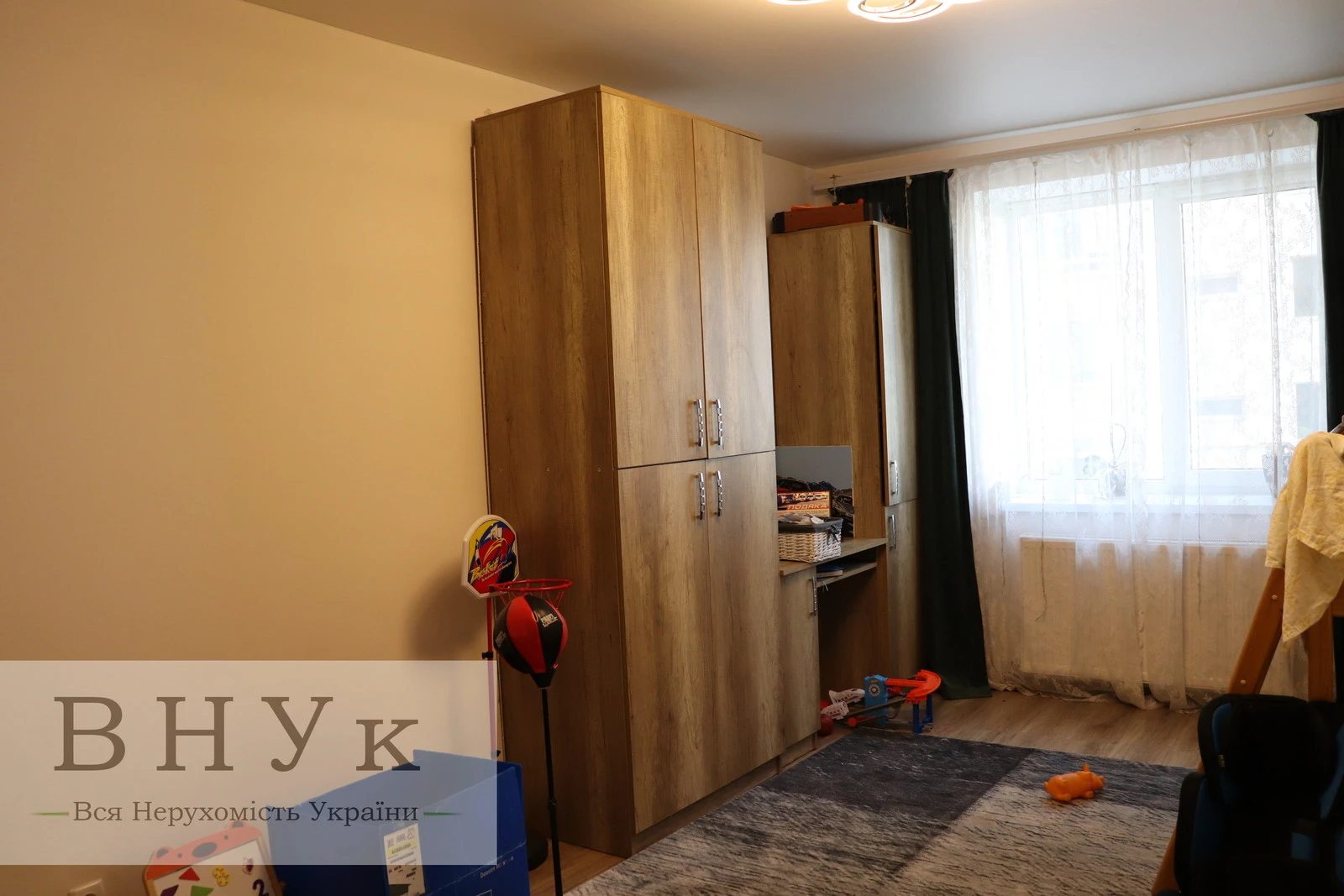 Продаж квартири. 1 room, 40 m², 2nd floor/10 floors. Микулинецька вул., Тернопіль. 