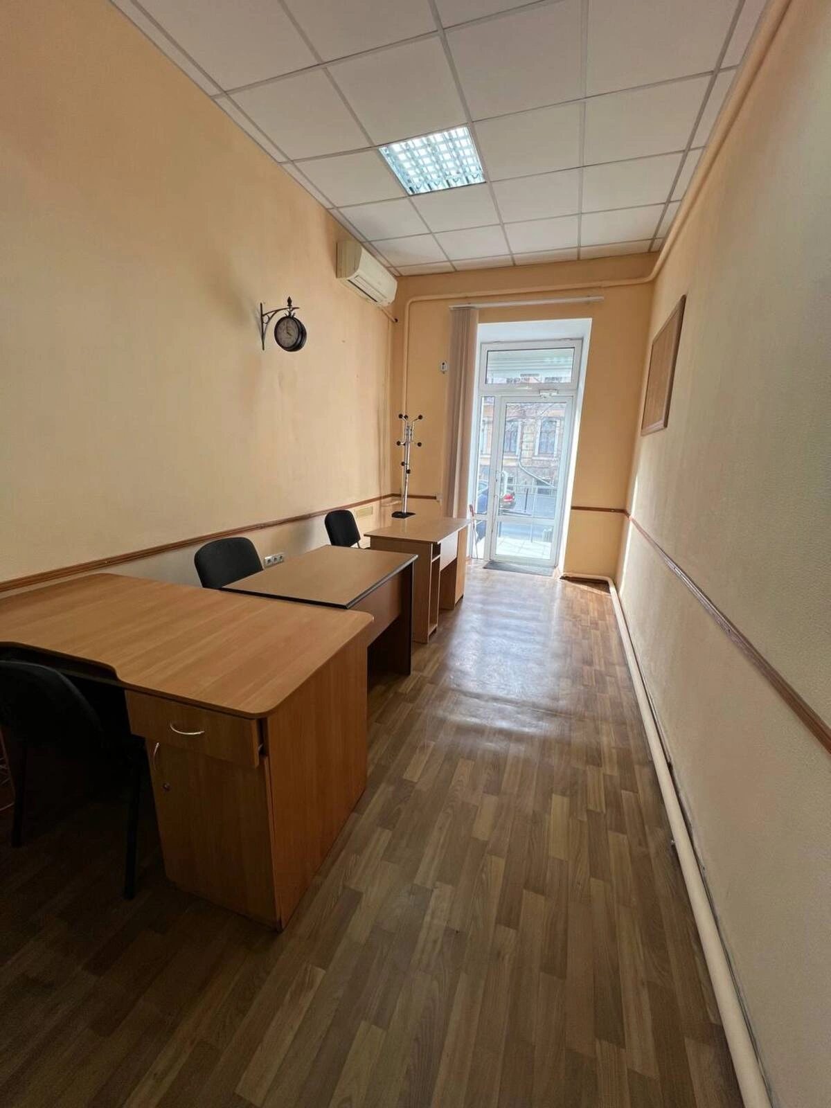 Продам офіс. 30 m², 1st floor/2 floors. 19, Гимназическая ул., Одеса. 