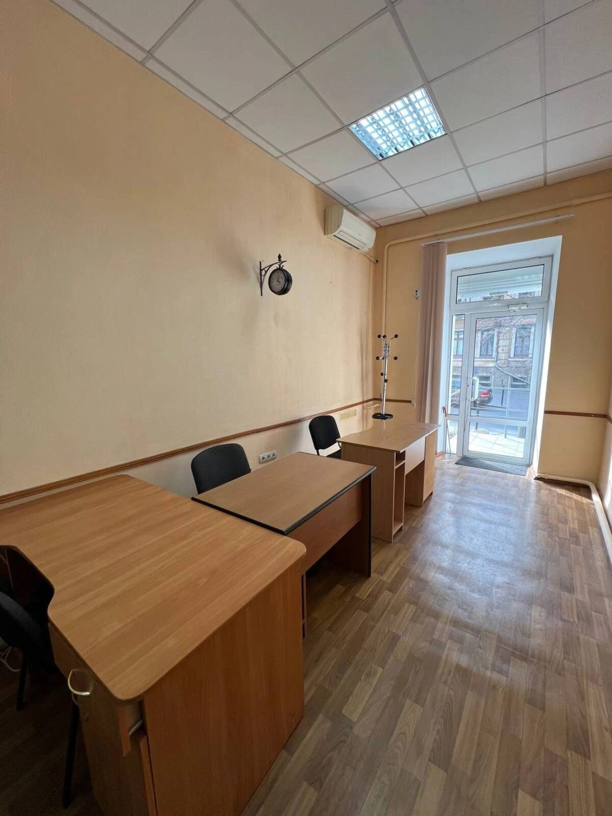 Продам офіс. 30 m², 1st floor/2 floors. 19, Гимназическая ул., Одеса. 