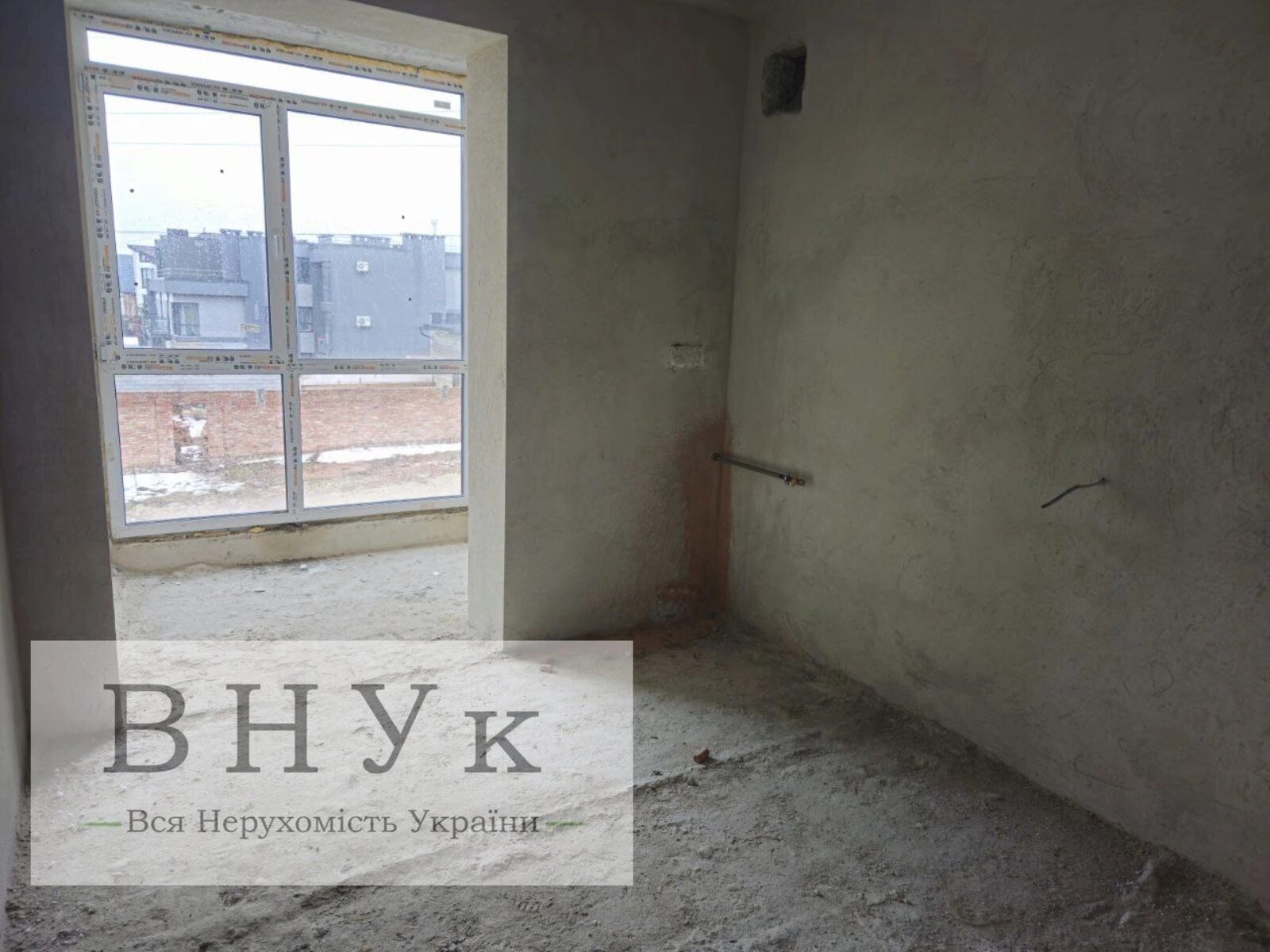 Apartments for sale. 1 room, 52 m², 2nd floor/4 floors. Petrykiv  Zelena vul., Ternopil. 