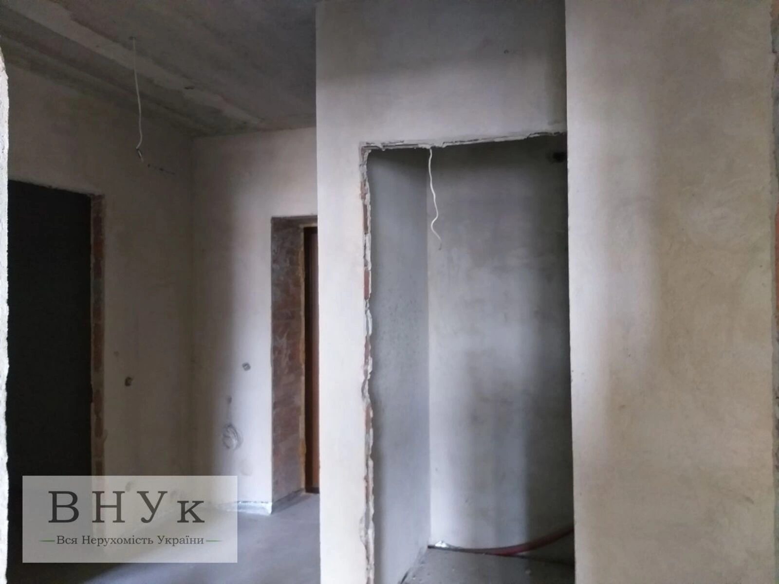Apartments for sale. 2 rooms, 70 m², 3rd floor/11 floors. Velyka Berezovytsya  Mykulynetska vul., Ternopil. 