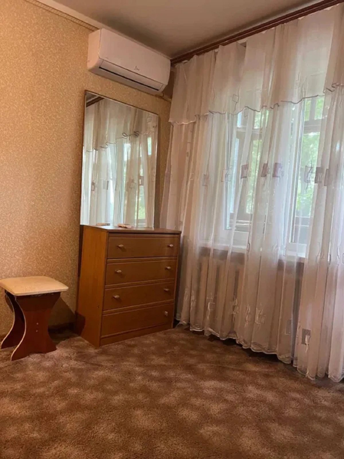 Продаж квартири. 1 room, 34 m², 2nd floor/5 floors. 5, Варненская ул., Одеса. 