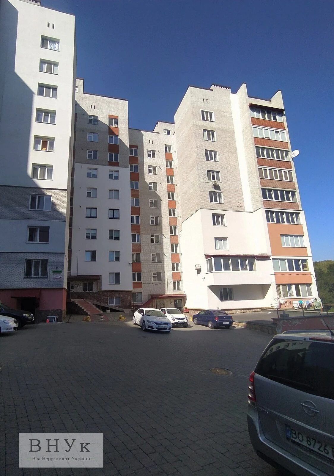 Продам 3-хкімнатну квартиру з двома балконами в спальному районі Тернополя