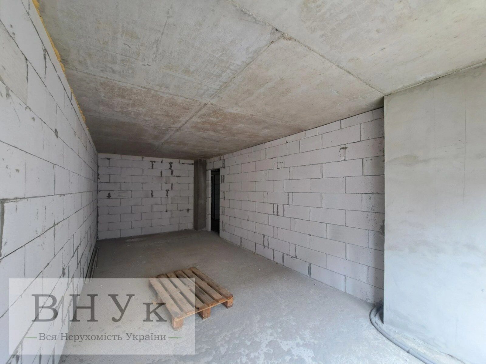 Продаж квартири 2 кімнати, 72 m², 4 пов./12 поверхів. Тарнавського Генерала вул., Тернопіль. 