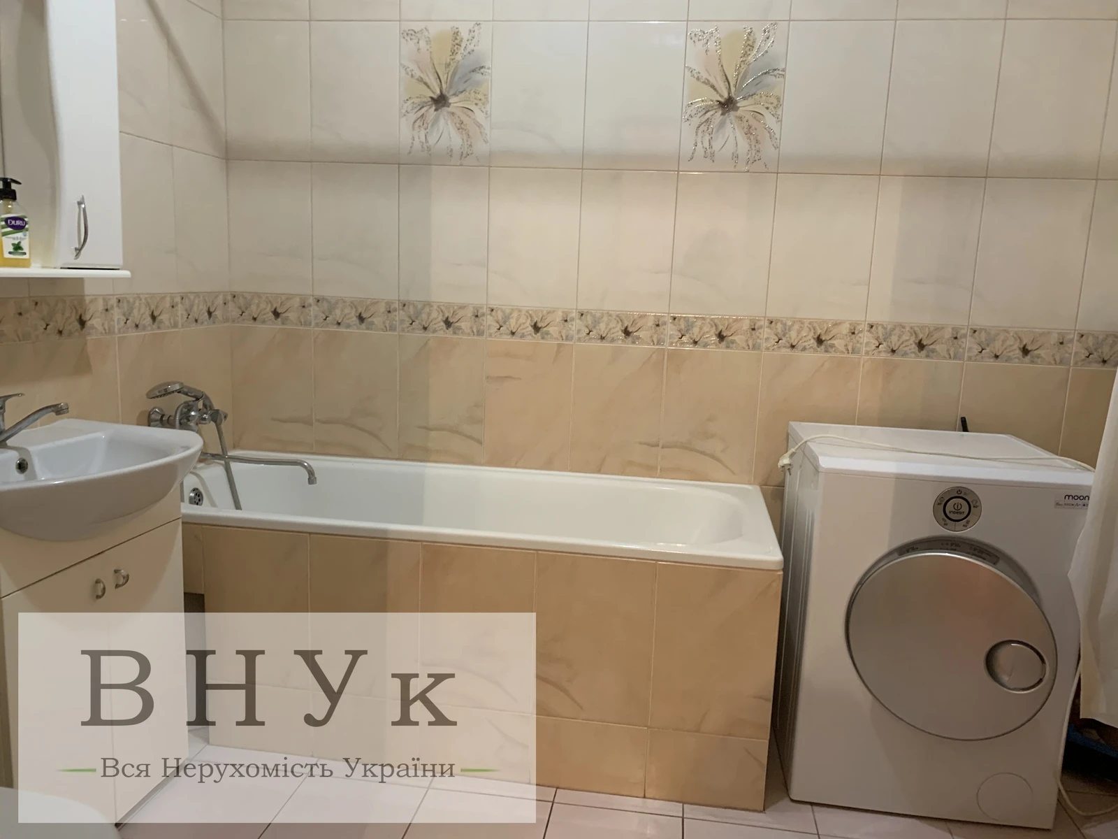 Apartments for sale 1 room, 48 m², 3rd fl./4 floors. Nechaya Polkovnyka vul., Ternopil. 