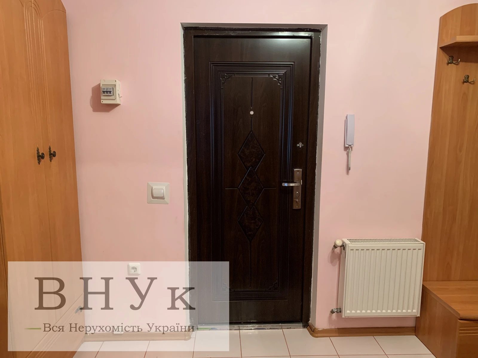 Apartments for sale 1 room, 48 m², 3rd fl./4 floors. Nechaya Polkovnyka vul., Ternopil. 