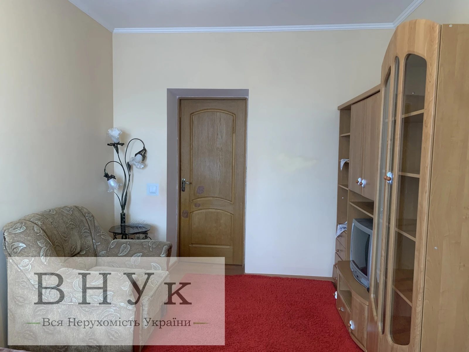 Apartments for sale 1 room, 48 m², 3rd fl./4 floors. Nechaya Polkovnyka vul., Ternopil. 