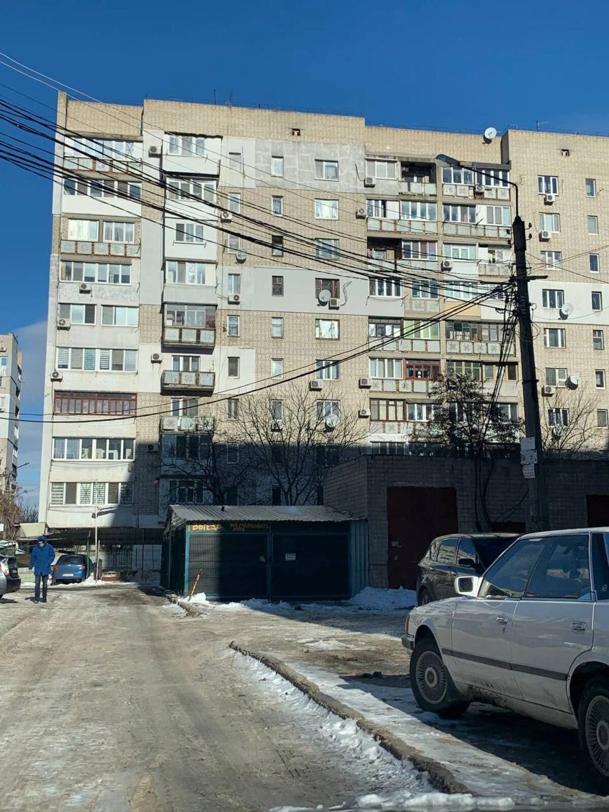 Продаж квартири 3 кімнати, 89 m², 1 пов./10 поверхів. Сергія Ядова вул., Одеса. 