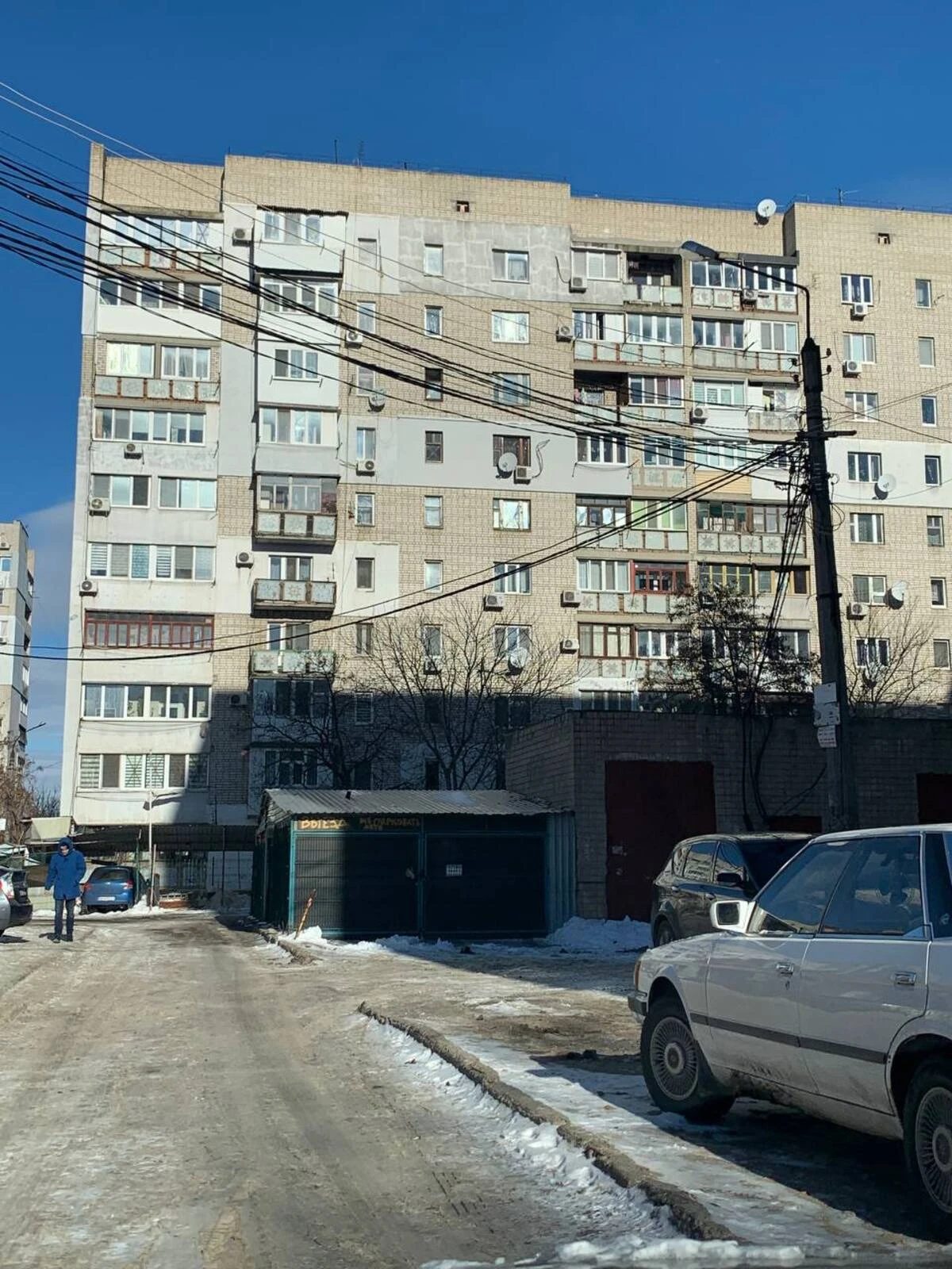Apartments for sale. 3 rooms, 89 m², 1st floor/10 floors. Serhiya Yadova vul., Odesa. 