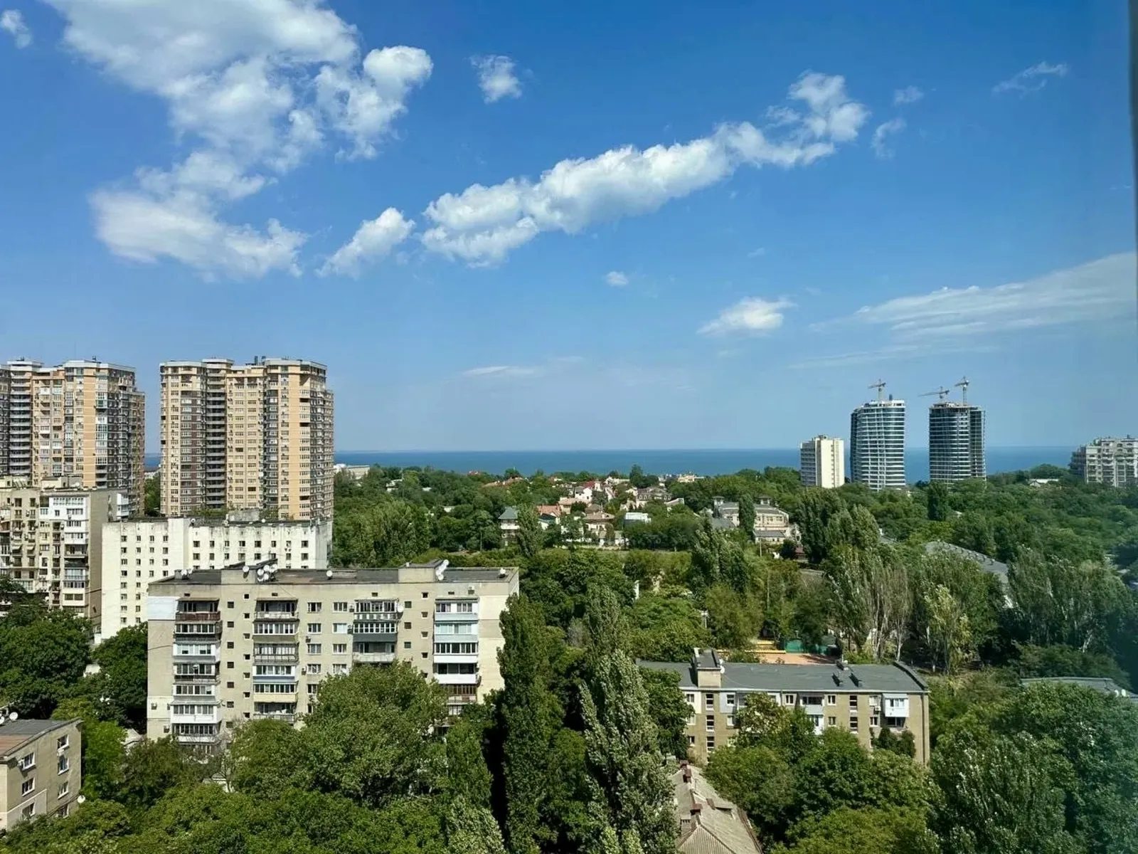 Продаж квартири 4 кімнати, 165 m², 16 пов./16 поверхів. 12, Шевченко , Одеса. 