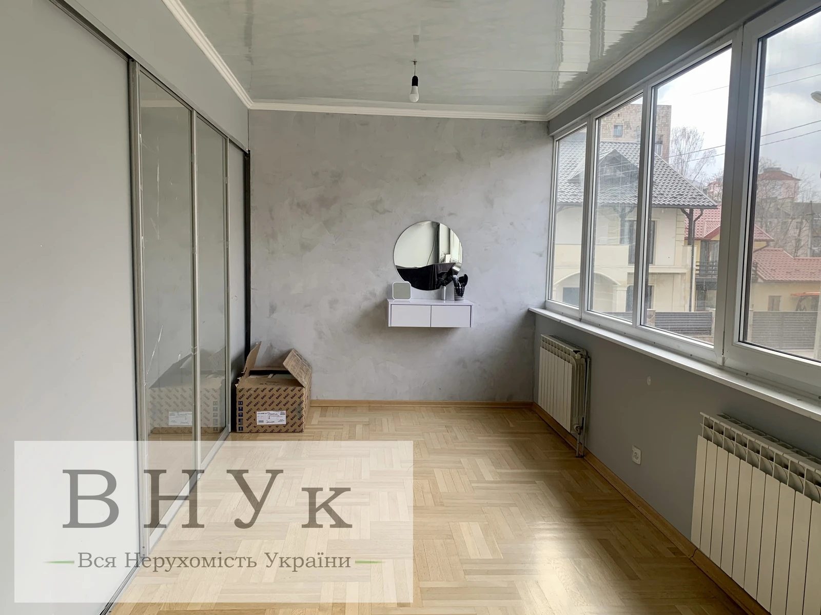 Продаж квартири. 3 rooms, 92 m², 1st floor/6 floors. Яремчука Н. вул., Тернопіль. 