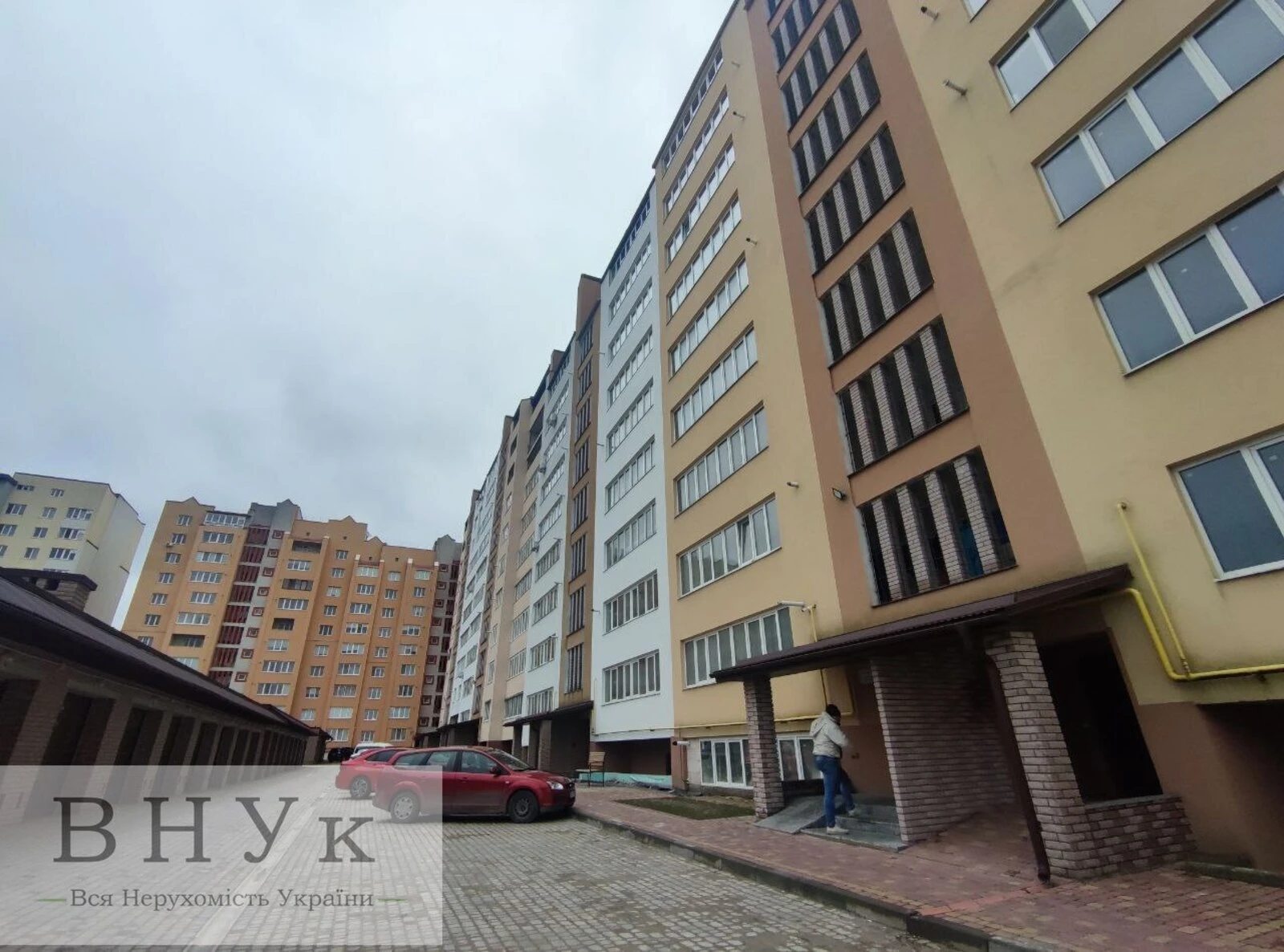 Apartments for sale. 1 room, 46 m², 3rd floor/10 floors. Illyenka , Ternopil. 