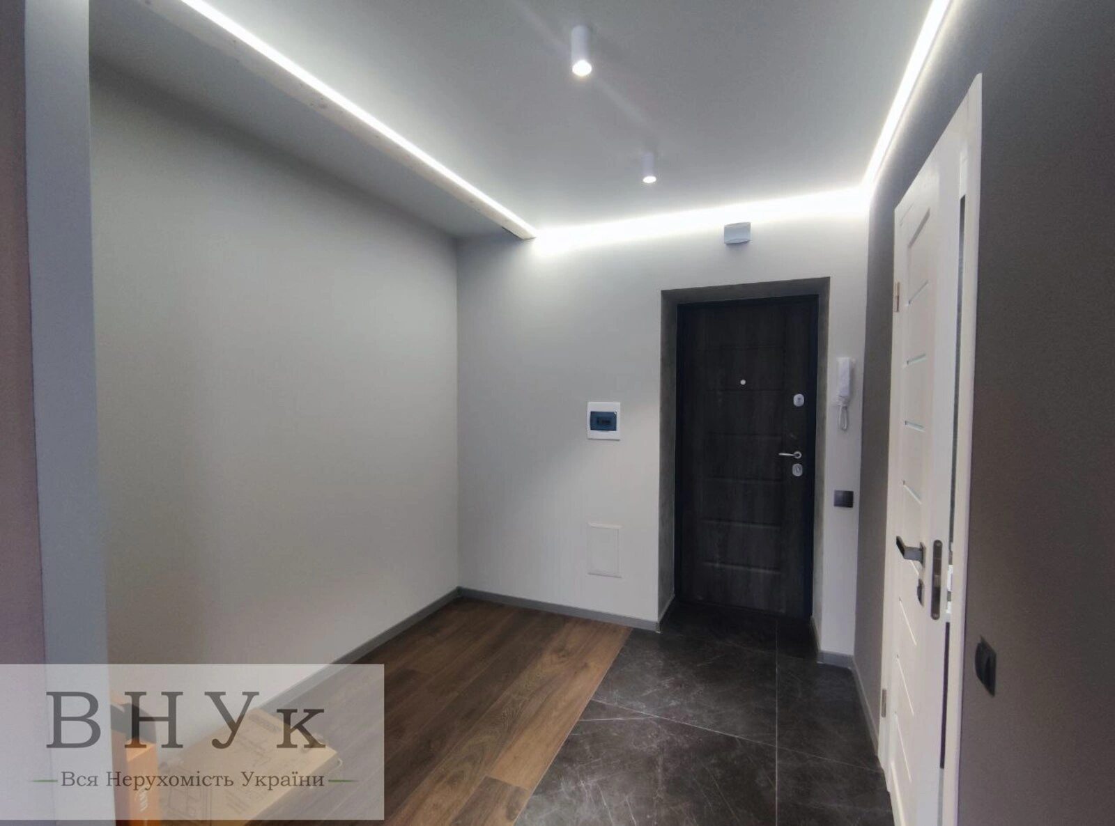 Продаж квартири. 1 room, 46 m², 3rd floor/10 floors. Іллєнка , Тернопіль. 