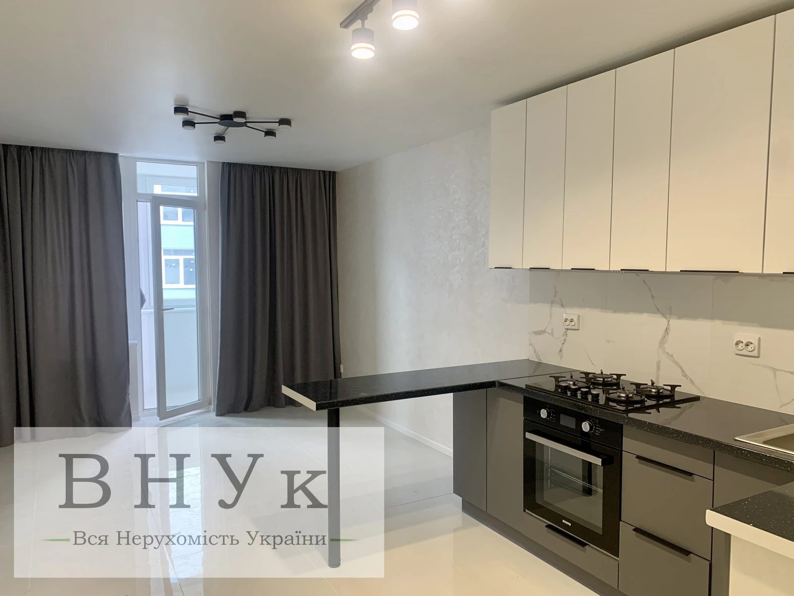 Apartments for sale 1 room, 30 m², 10th fl./11 floors. Kyyivska vul., Ternopil. 