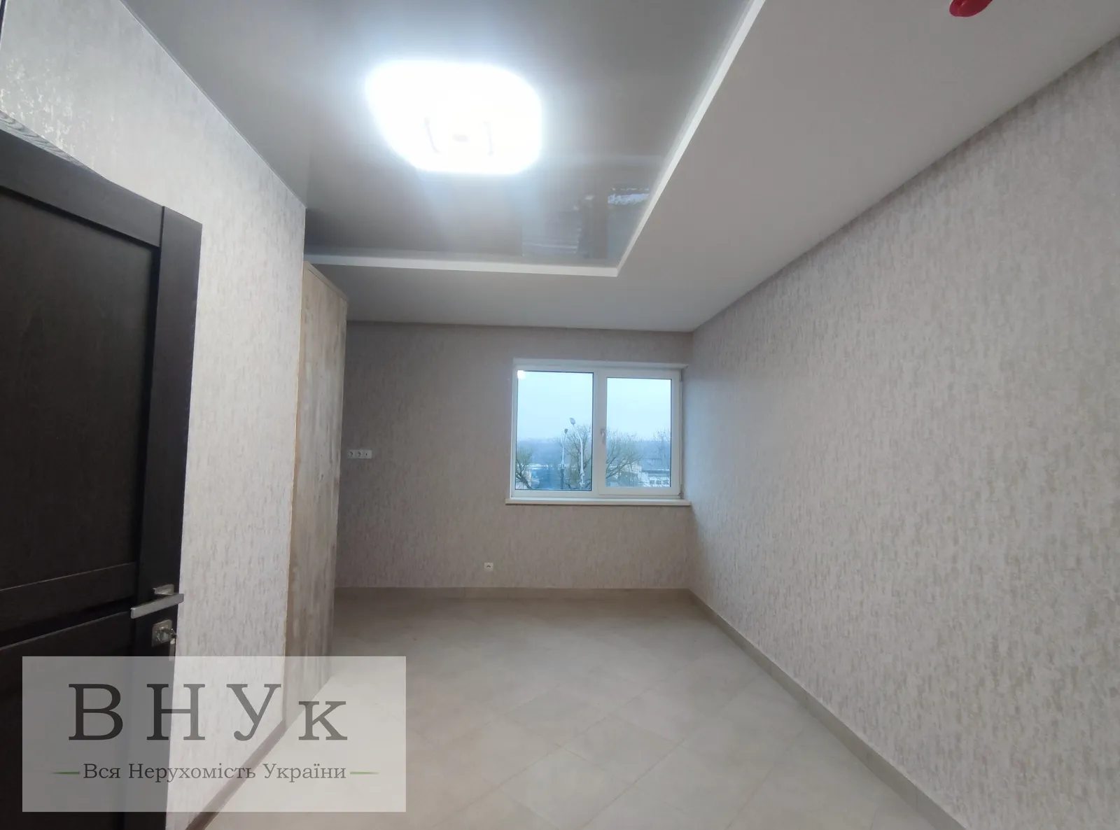 Apartments for sale 1 room, 37 m², 3rd fl./4 floors. Brodivska vul., Ternopil. 