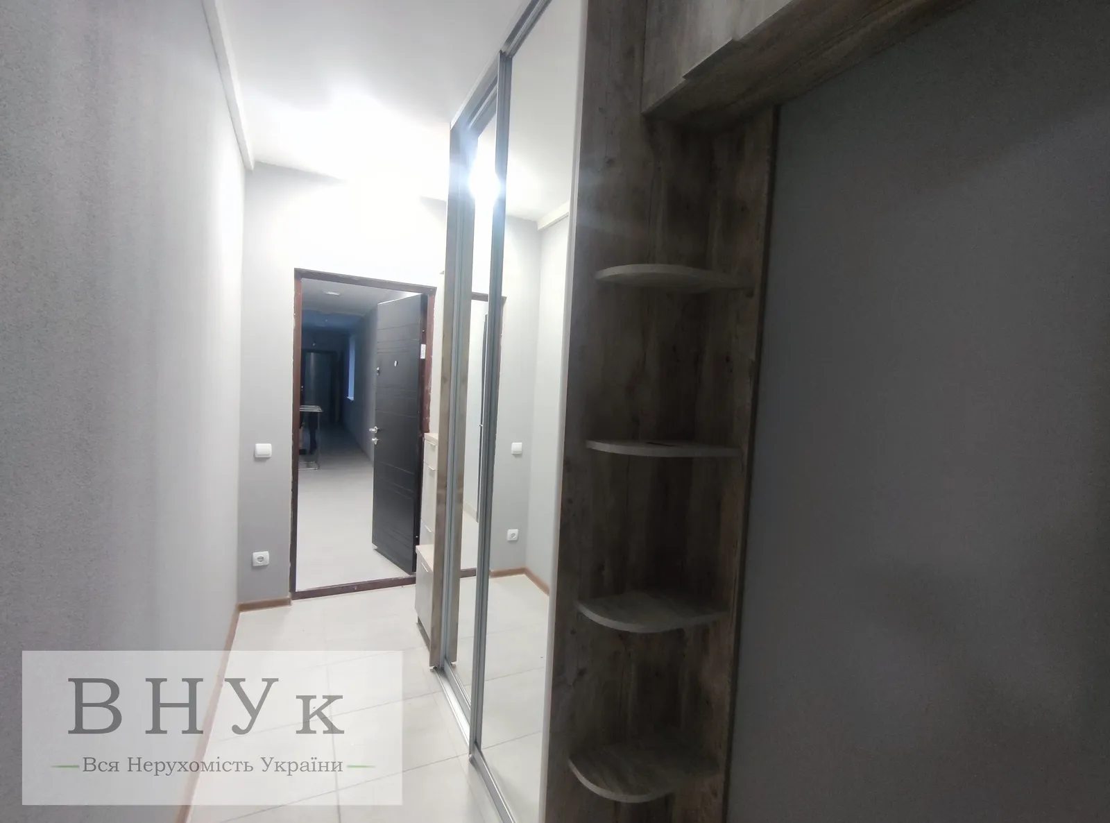 Apartments for sale 1 room, 37 m², 3rd fl./4 floors. Brodivska vul., Ternopil. 