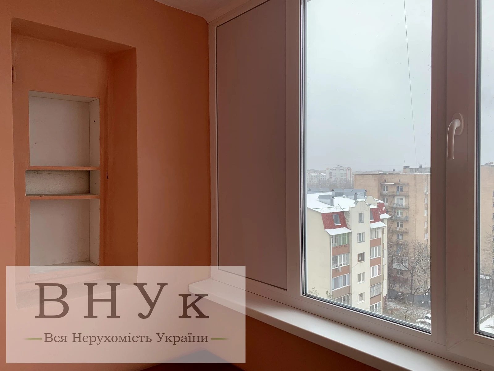 Apartments for sale 3 rooms, 65 m², 7th fl./10 floors. Zakhysnykiv Ukrayiny vul., Ternopil. 