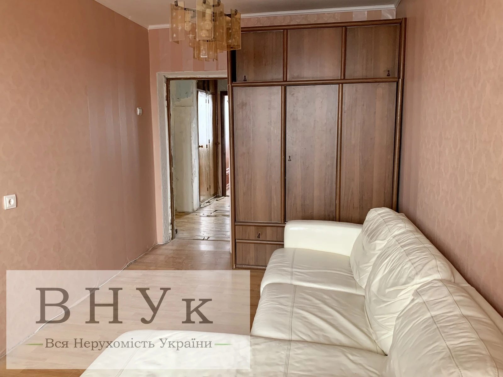 Apartments for sale 3 rooms, 65 m², 7th fl./10 floors. Zakhysnykiv Ukrayiny vul., Ternopil. 