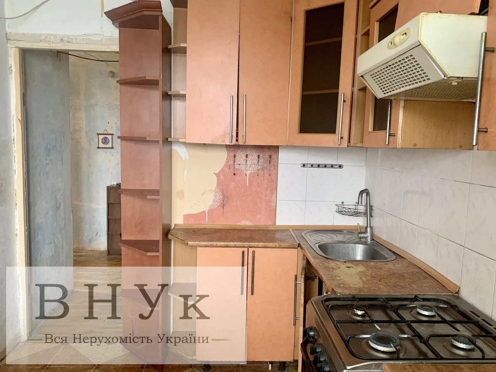 Apartments for sale. 3 rooms, 65 m², 7th floor/10 floors. Zakhysnykiv Ukrayiny vul., Ternopil. 