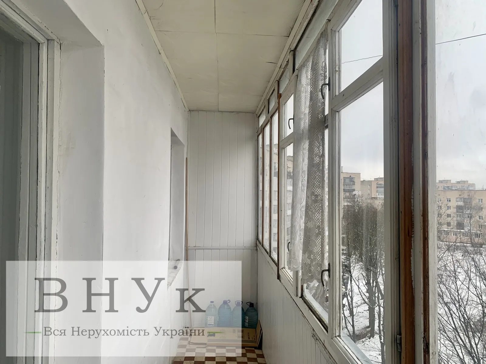 Apartments for sale 3 rooms, 65 m², 7th fl./10 floors. Zakhysnykiv Ukrayiny vul., Ternopil. 