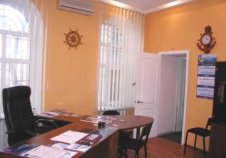 Продам офіс. 58 m², 1st floor/3 floors. 6, Чайковского пер., Одеса. 
