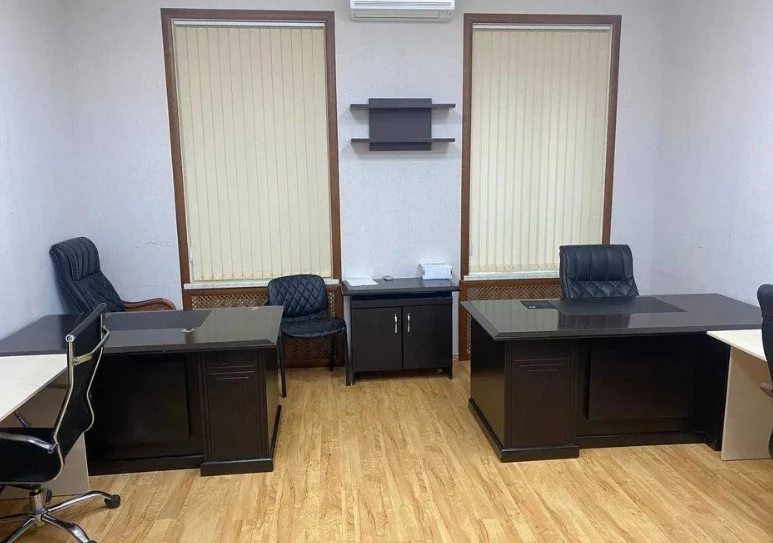 Office for sale. 67 m², 1st floor/3 floors. 18, Karetnyy per., Odesa. 