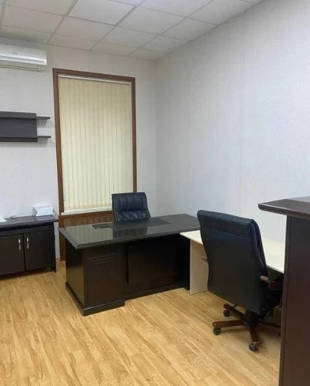 Продам офіс 67 m², 1 пов./3 поверхи. 18, Каретный пер., Одеса. 