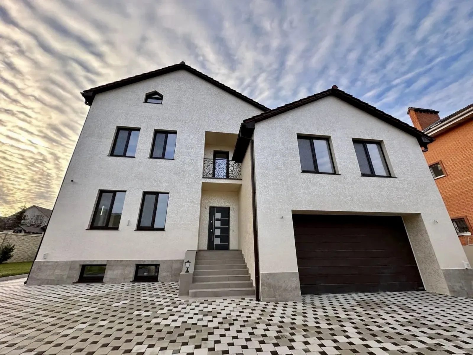 Продаж будинку. 350 m², 2 floors. Овідіопольска вул., Одеса. 