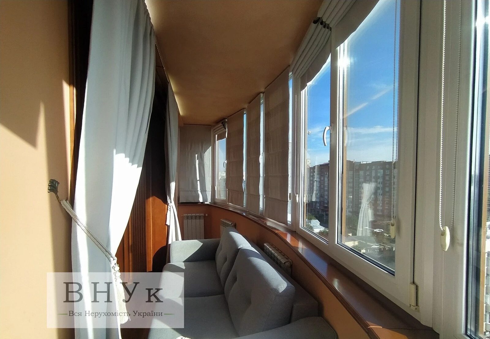 Apartments for sale. 1 room, 98 m², 7th floor/9 floors. Berezova vul., Ternopil. 